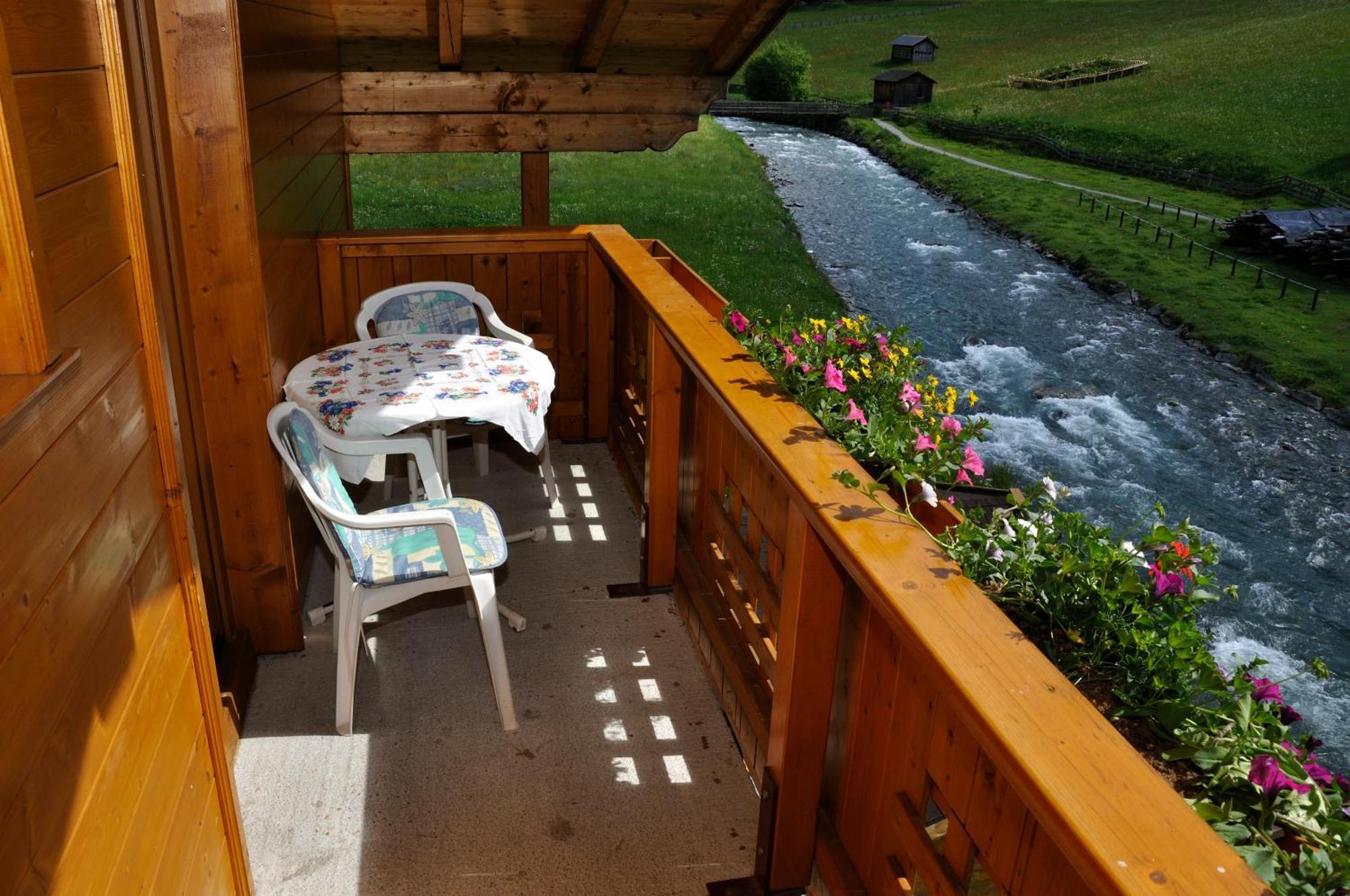 Haus Alpenruh Otel Sankt Leonhard im Pitztal Dış mekan fotoğraf